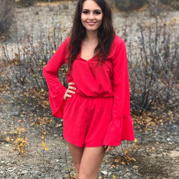 Meet your Posher, Alexis - Picture 1 of 1